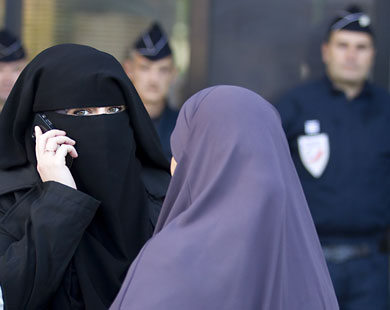 الهجمات على النساء المسلمات